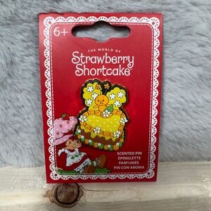 Loungefly Strawberry Shortcake Orange Blossom Scented Enamel Pin XSTRWSHRTCK
